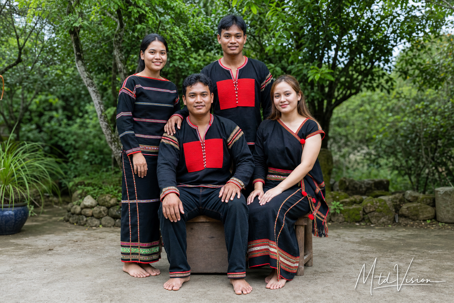 ayŏng adei: older and younger brothers and sisters, with a male as the older member.